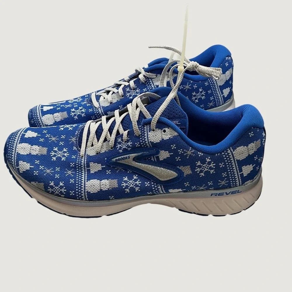Brooks Revel 3 Run Merry Men 10 Blue White Snowman Christmas Running Shoes